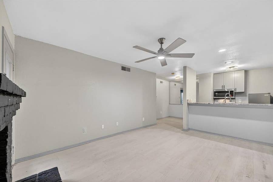 Property photo for 1810 N Garrett Avenue, #124, Dallas, TX