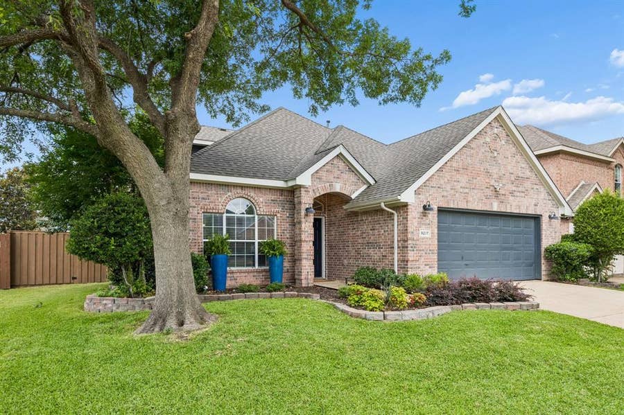 Property photo for 9217 Inverness Drive, Rowlett, TX