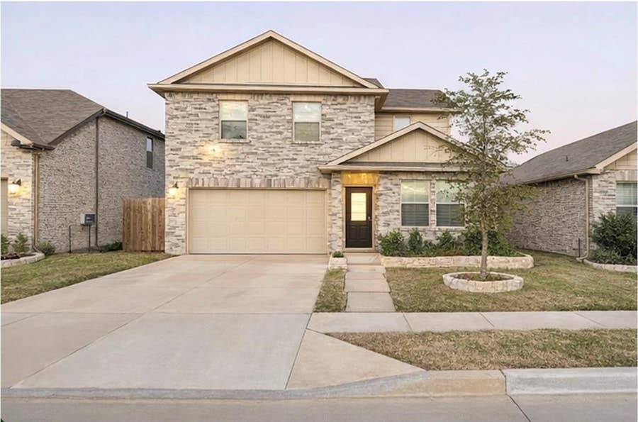 Property photo for 4016 De Berry Lane, Royse City, TX