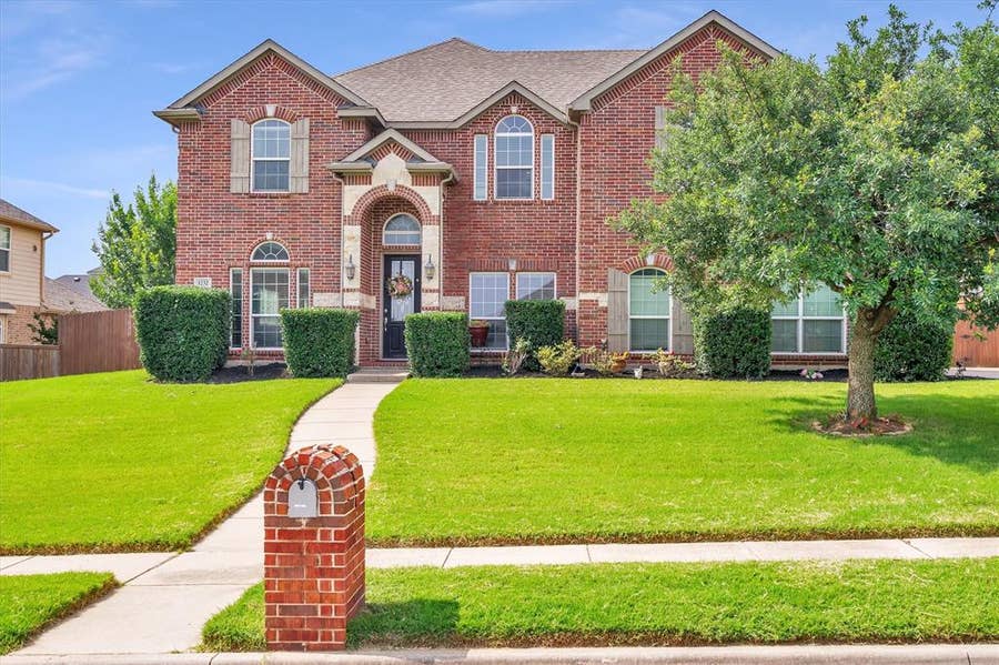 Property photo for 1232 Clearbrook Drive, Kennedale, TX