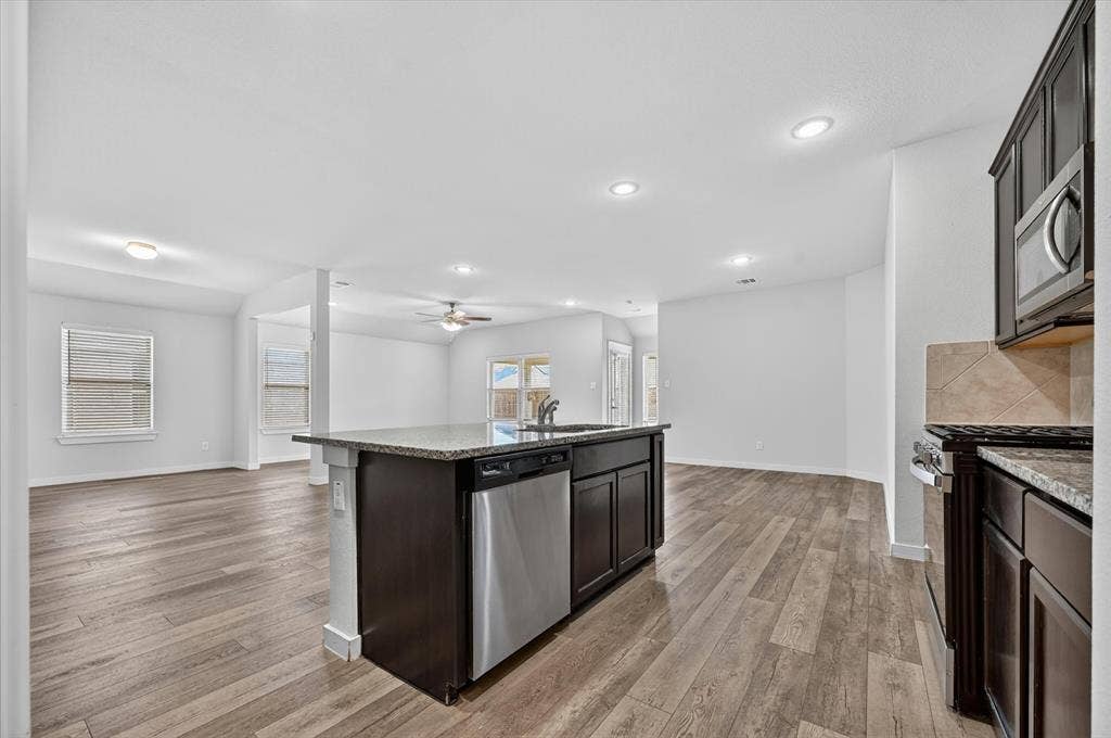 4420 Stockdale Lane, Forney, TX 75126 4420 Stockdale Lane, Forney, TX 75126