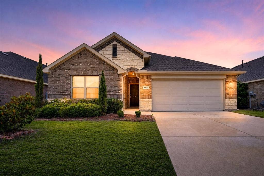 4420 Stockdale Lane, Forney, TX 75126 4420 Stockdale Lane, Forney, TX 75126