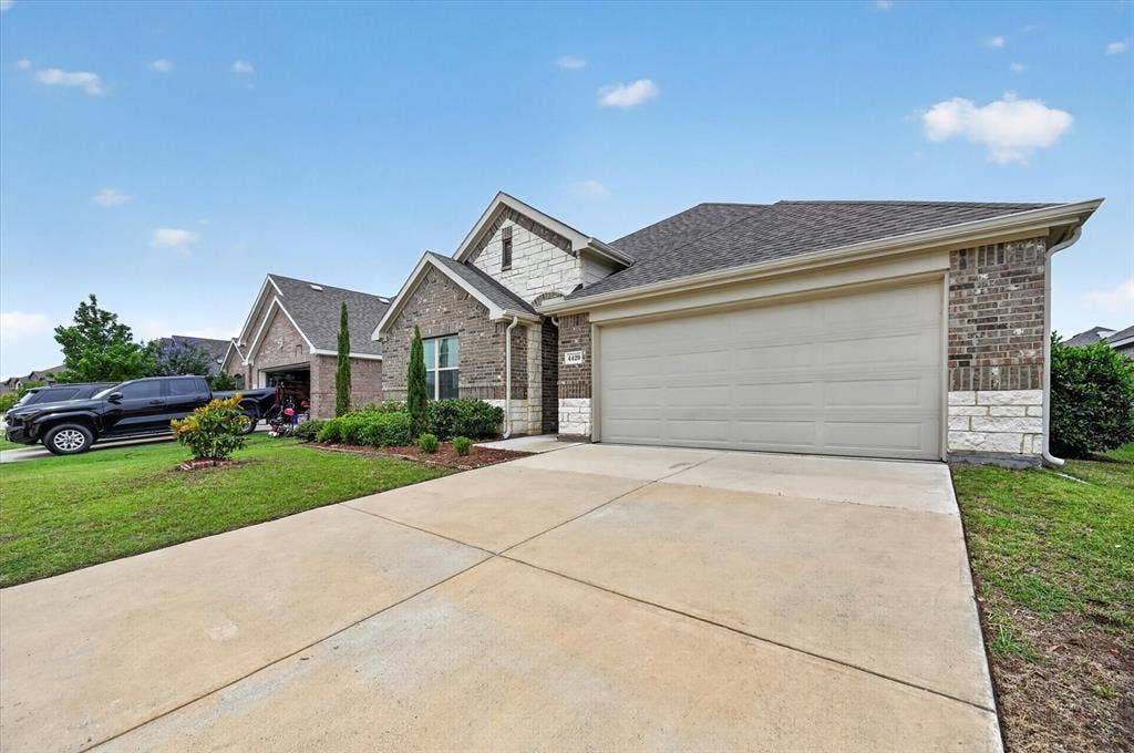 4420 Stockdale Lane, Forney, TX 75126 4420 Stockdale Lane, Forney, TX 75126