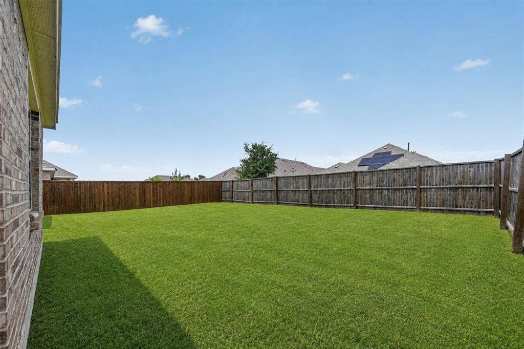 4420 Stockdale Lane, Forney, TX 75126 4420 Stockdale Lane, Forney, TX 75126