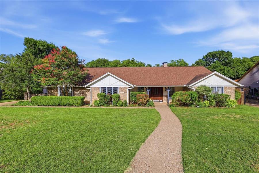 Property photo for 1116 Spring Lake Drive, Duncanville, TX