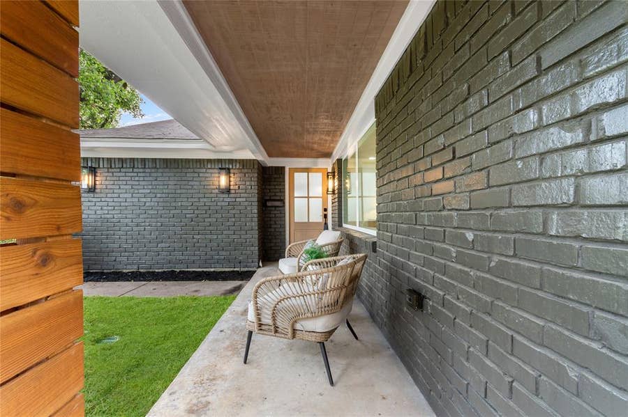 Property photo for 9110 Westglen Drive, Dallas, TX