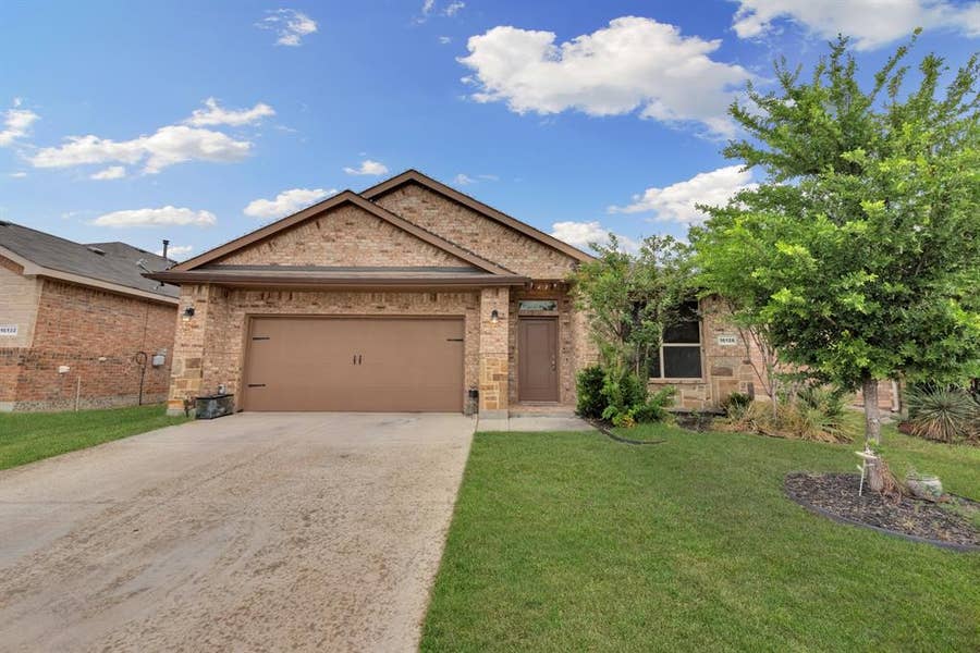 Property photo for 16128 Bronte Lane, Fort Worth, TX