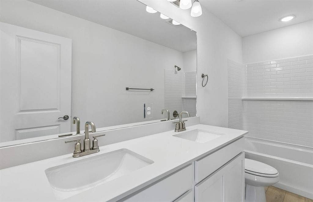 1604 Cydney Lane, Anna, TX 75409 Secondary bath with double vanity
