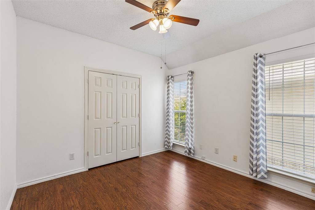2212 Meadowstone Drive, Carrollton, TX 75006 2212 Meadowstone Drive, Carrollton, TX 75006