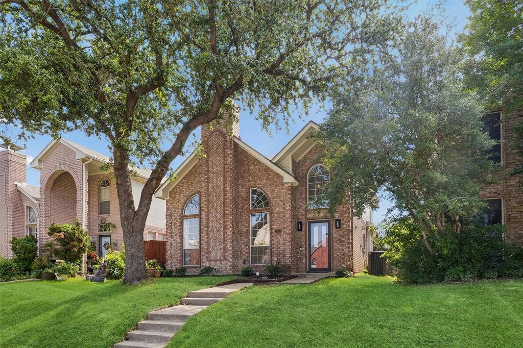 2212 Meadowstone Drive, Carrollton, TX 75006 2212 Meadowstone Drive, Carrollton, TX 75006