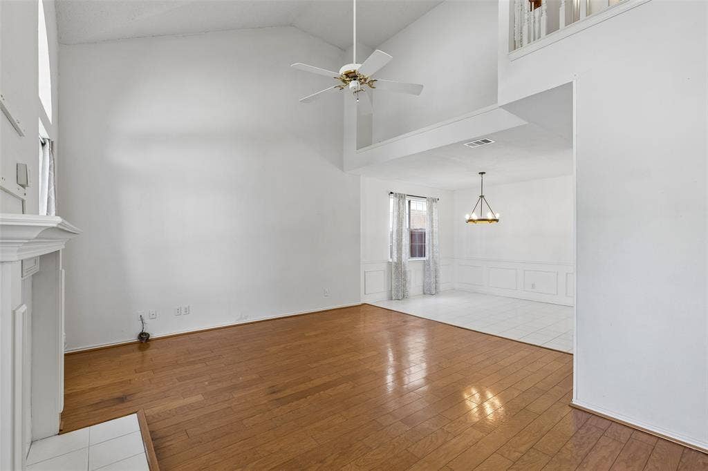 2212 Meadowstone Drive, Carrollton, TX 75006 2212 Meadowstone Drive, Carrollton, TX 75006