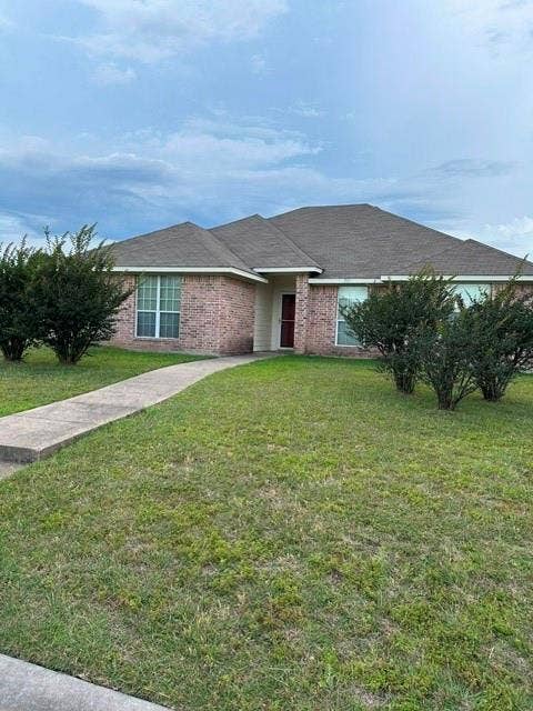 Property photo for 201 Wildcat Drive, Lacy Lakeview, TX