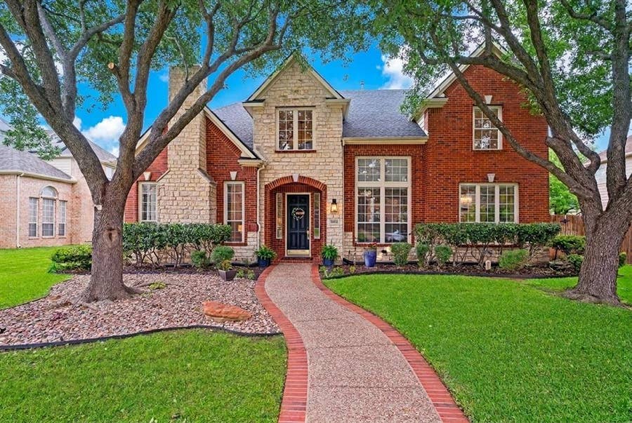 Property photo for 7724 Saragosa Creek Drive, Plano, TX