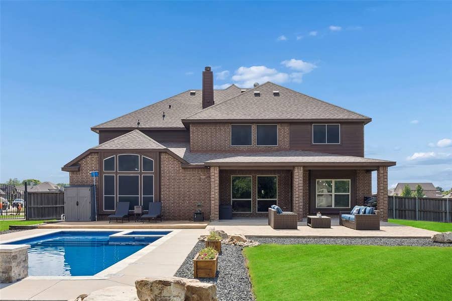 Property photo for 1310 Billingsley Drive, Waxahachie, TX