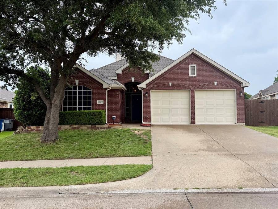 Property photo for 6822 Highland Crest Lane, Sachse, TX