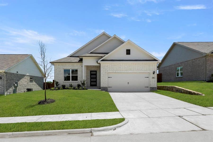 Property photo for 402 Heritage Grove Road, Blue Ridge, TX