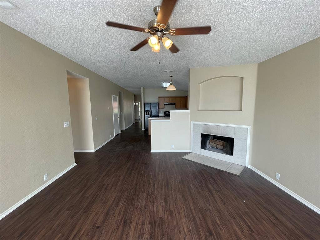 1611 Columbia Drive, Glenn Heights, TX 75154 1611 Columbia Drive, Glenn Heights, TX 75154