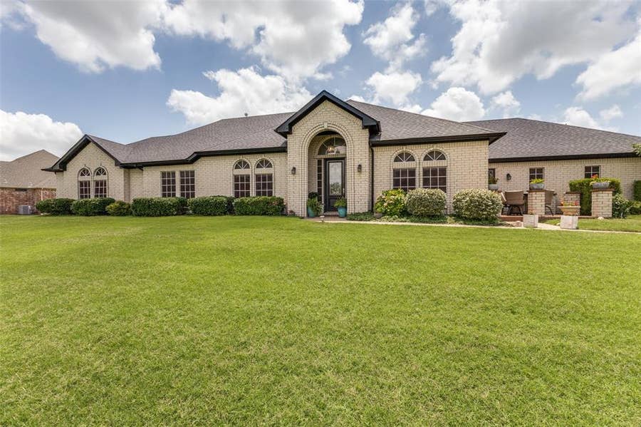 Property photo for 1536 Brook Lane, Celina, TX
