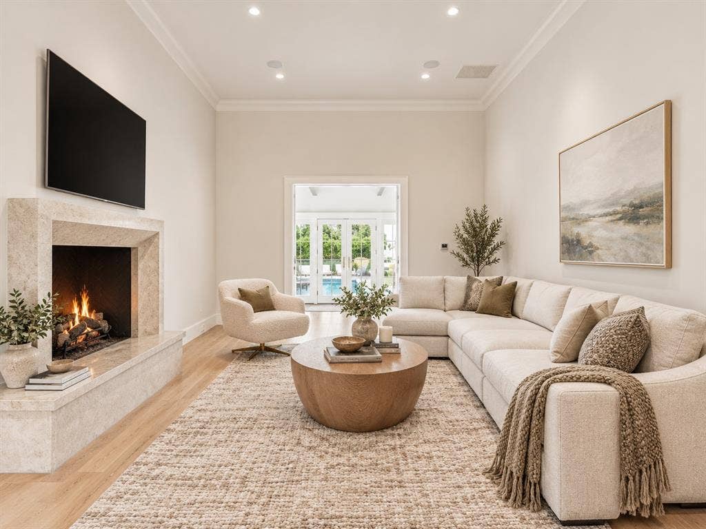 2nd family room