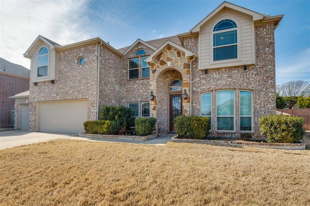 3449 Ava Drive, Midlothian, TX 76065 3449 Ava Drive, Midlothian, TX 76065