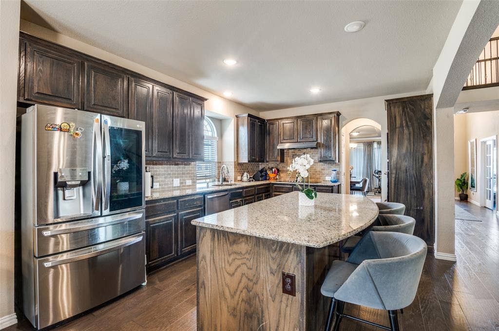 3449 Ava Drive, Midlothian, TX 76065 3449 Ava Drive, Midlothian, TX 76065