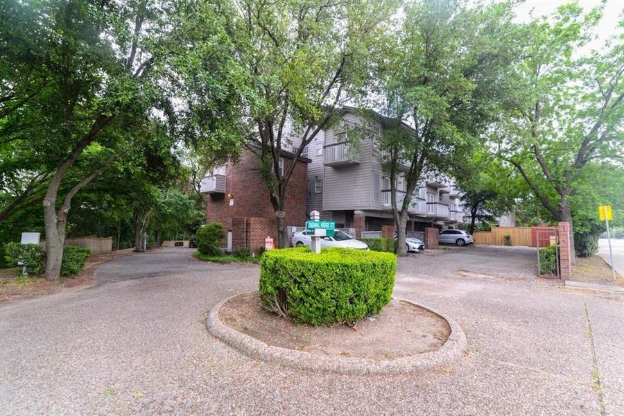 Property photo for 7474 Fair Oaks Avenue, #7402, Dallas, TX