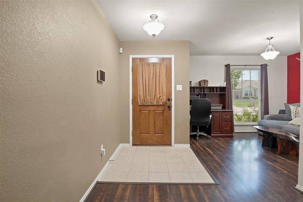 1303 Feather Crest Drive, Krum, TX 76249