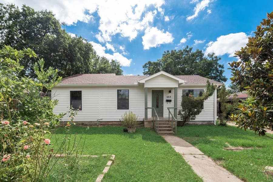 Property photo for 523 35th Street, Grand Prairie, TX
