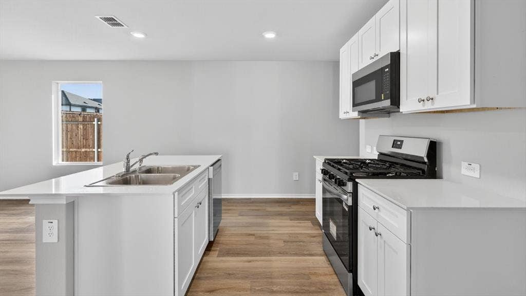 5553 ROLLINS Drive, Denton, TX 76249