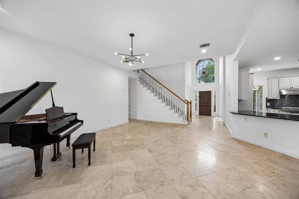 2701 Oates Drive, Plano, TX 75093 2701 Oates Drive, Plano, TX 75093