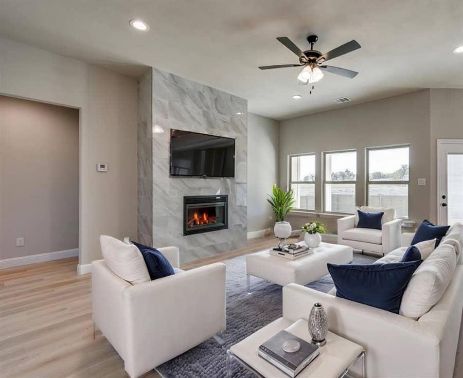 Property photo for 350 E Lamar Street, Palmer, TX