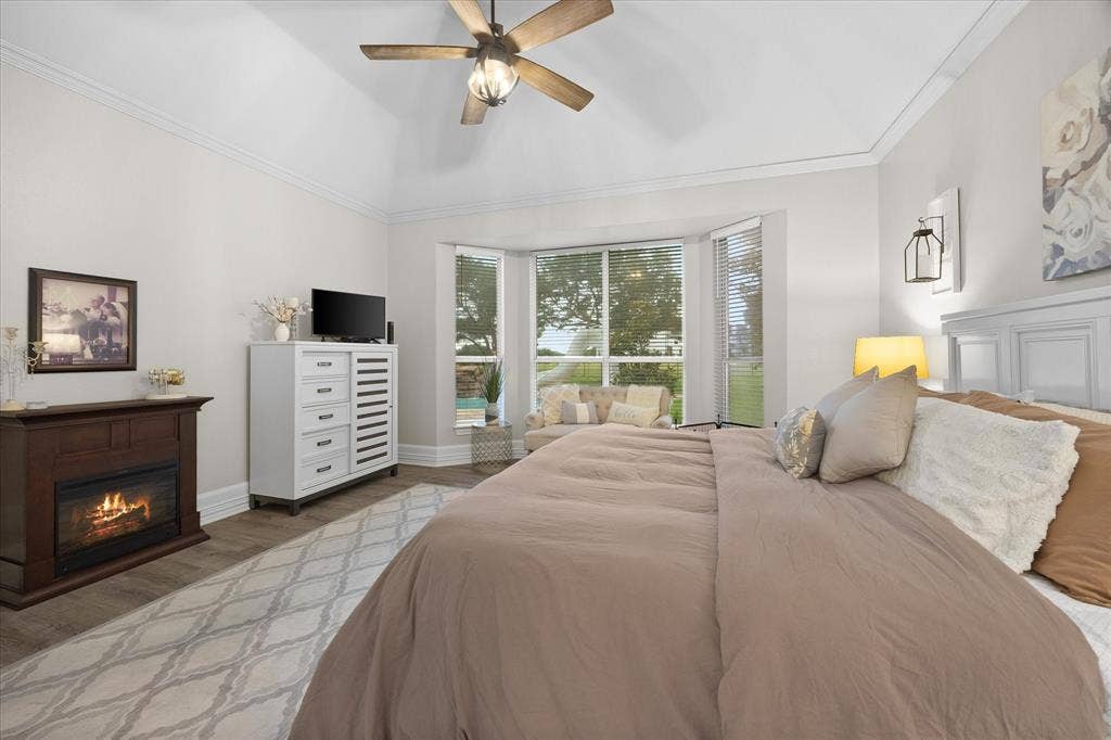 621 Liechty Court, Heath, TX 75032 Master bedroom includes sitting area with stunning views