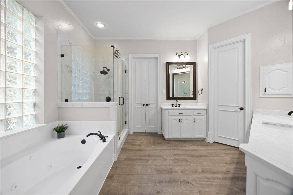 621 Liechty Court, Heath, TX 75032 Relax and refresh here!