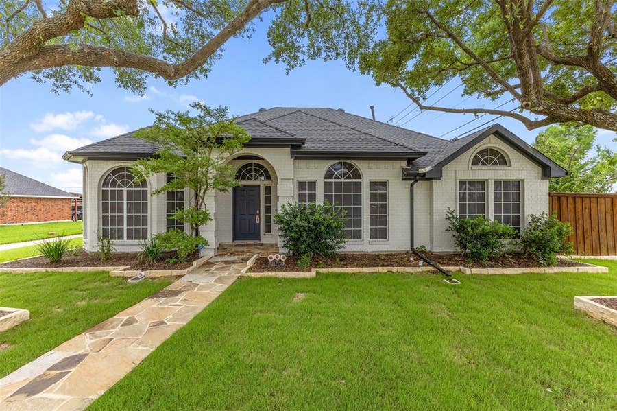 Property photo for 2236 Tanglewood Street, Mesquite, TX