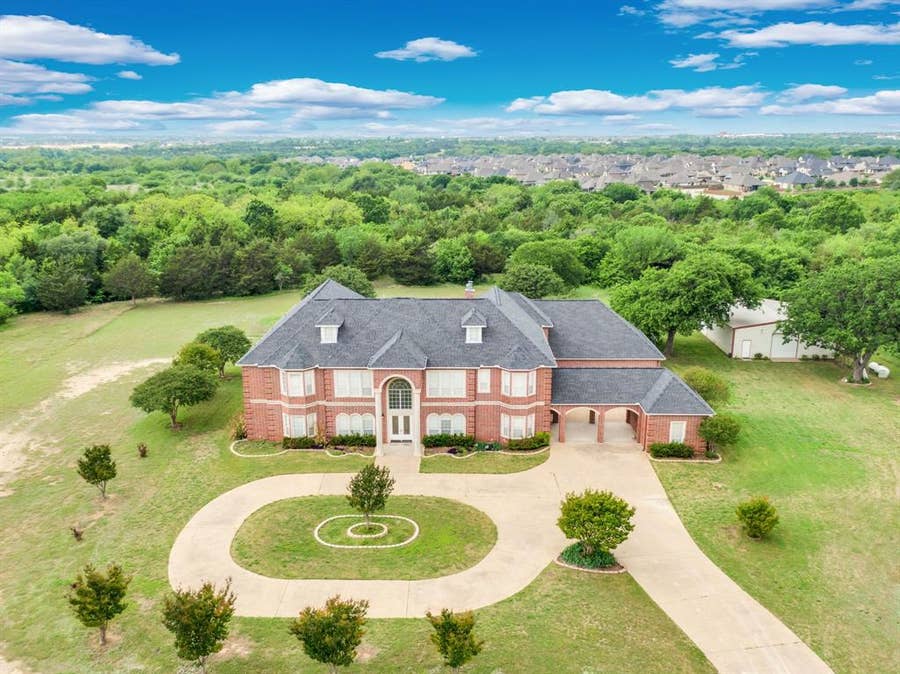 Property photo for 6420 Hayes Road, Midlothian, TX