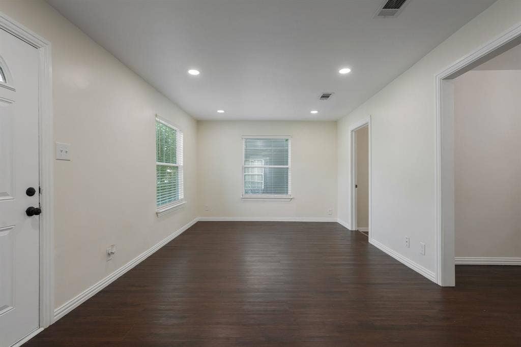 414 Avenue I, Dallas, TX 75203 414 Avenue I, Dallas, TX 75203