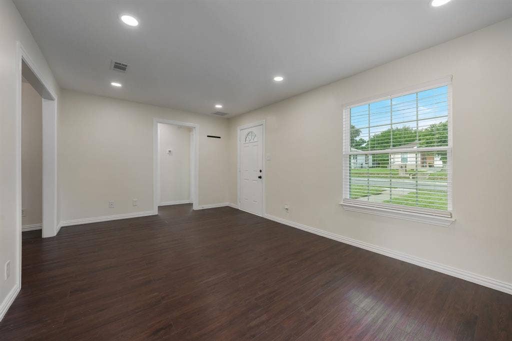 414 Avenue I, Dallas, TX 75203 414 Avenue I, Dallas, TX 75203