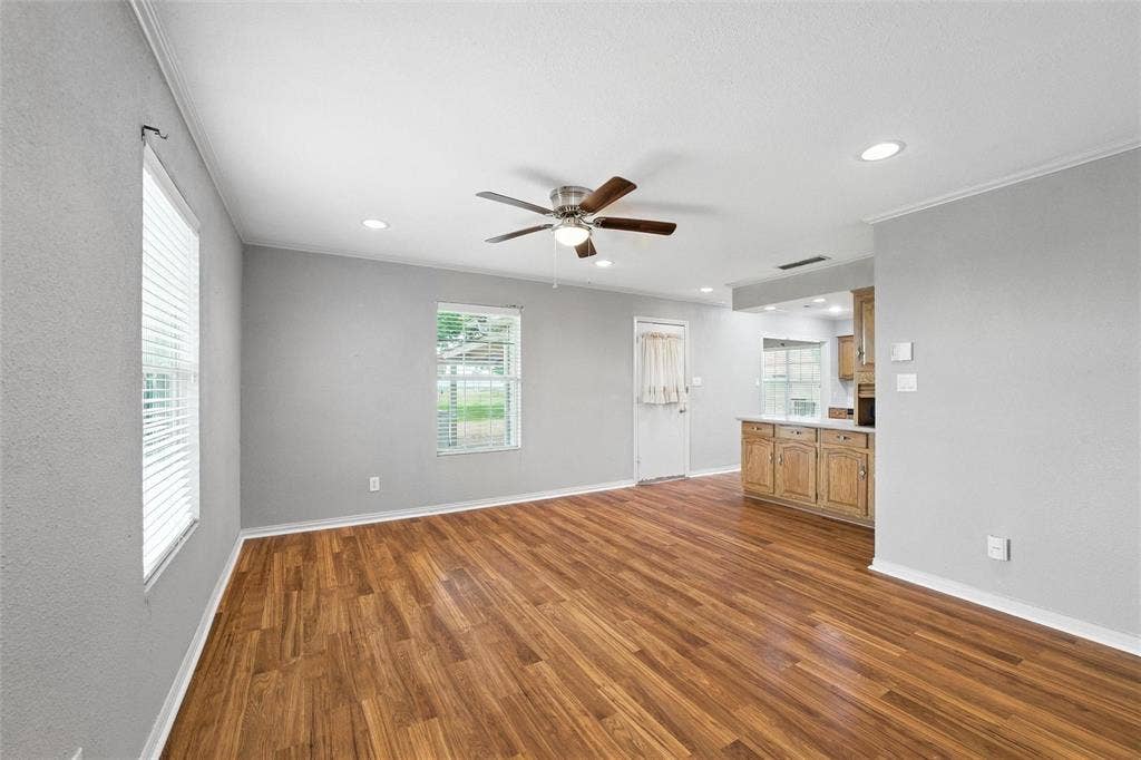 358 Wright Road, Waxahachie, TX 75167 358 Wright Road, Waxahachie, TX 75167