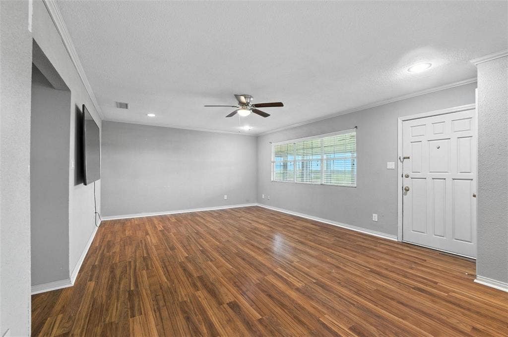 358 Wright Road, Waxahachie, TX 75167 358 Wright Road, Waxahachie, TX 75167