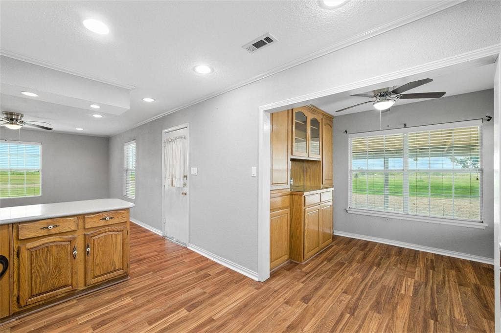 358 Wright Road, Waxahachie, TX 75167 358 Wright Road, Waxahachie, TX 75167