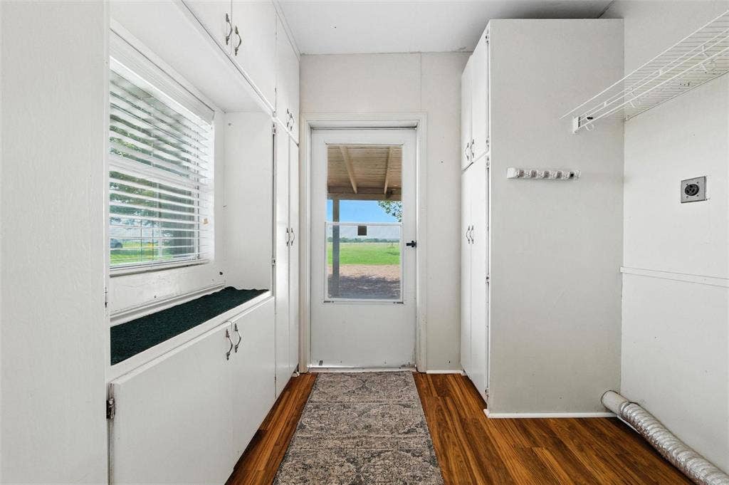 358 Wright Road, Waxahachie, TX 75167 358 Wright Road, Waxahachie, TX 75167