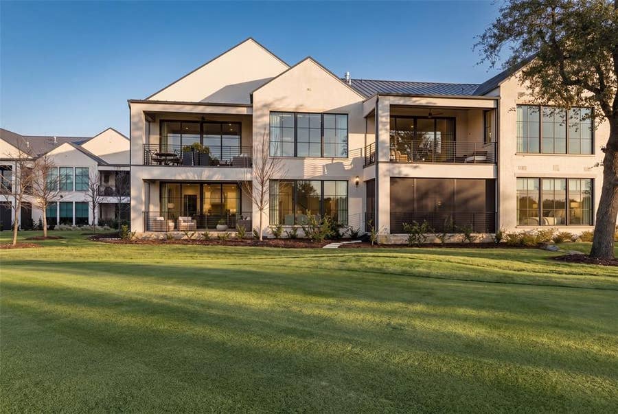 Property photo for 320 O'Connor Ridge Boulevard, #22, Irving, TX