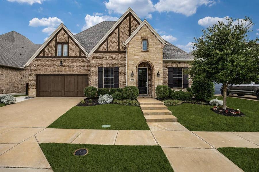 Property photo for 941 Marie Drive, Allen, TX