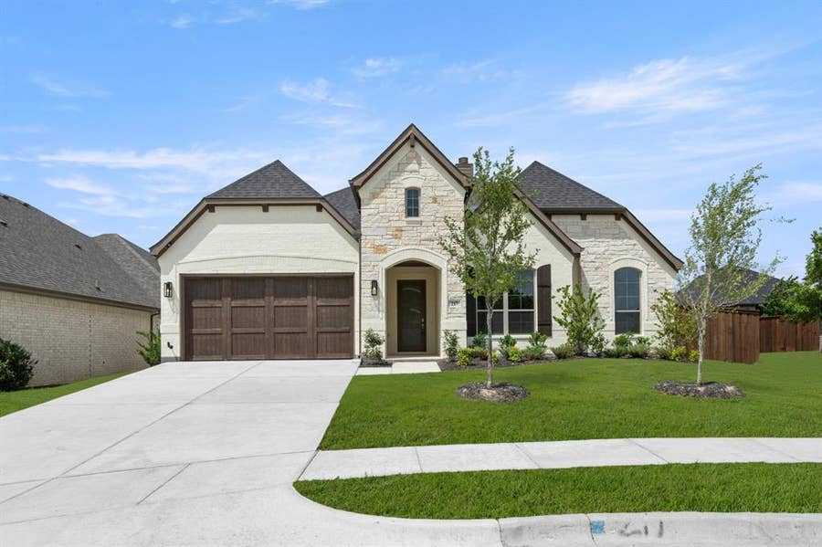 Property photo for 217 Silo Drive, Midlothian, TX