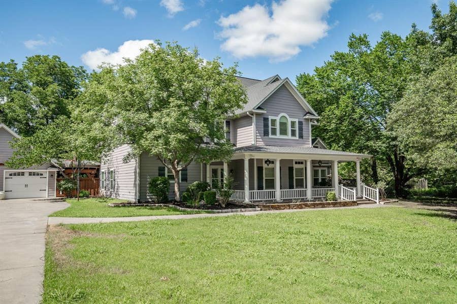 Property photo for 119 College Street, Farmersville, TX