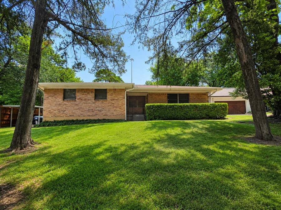Property photo for 4708 Dove Creek Way, Dallas, TX
