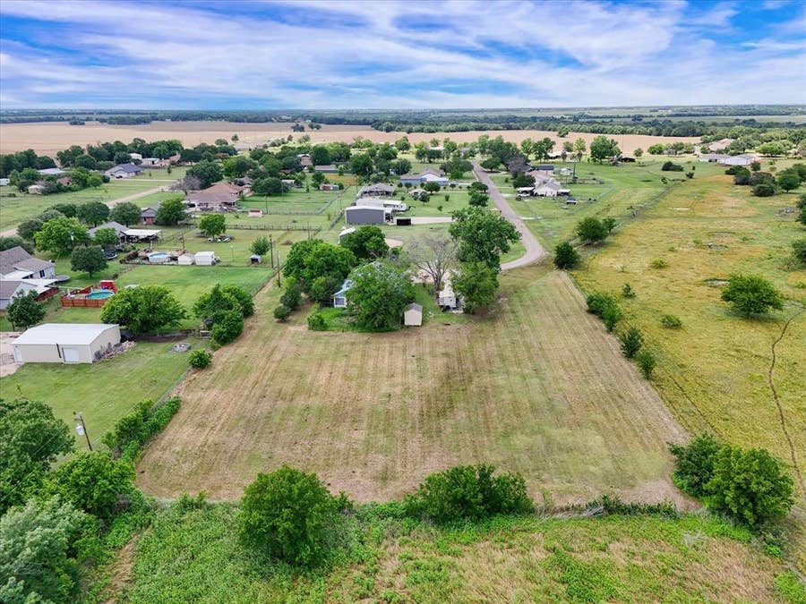 Property photo for 338 Shelly Lane, Woodway, TX