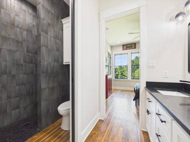 10815 N Fm 314, Brownsboro, TX 75756 Jack & Jill Bath walk in shower & water closet