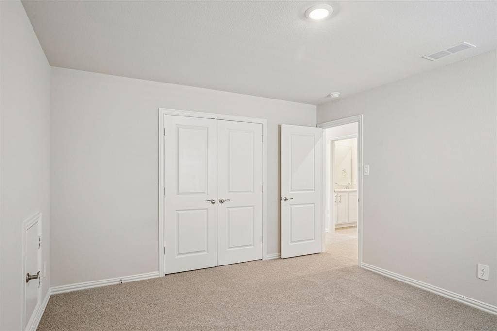 4004 Palestine Drive, Farmersville, TX 75442 Photo is not of the actual home, but is an inspirational photo of builder’s model home and may depict options, furnishings, and/or decorator features that are not included.