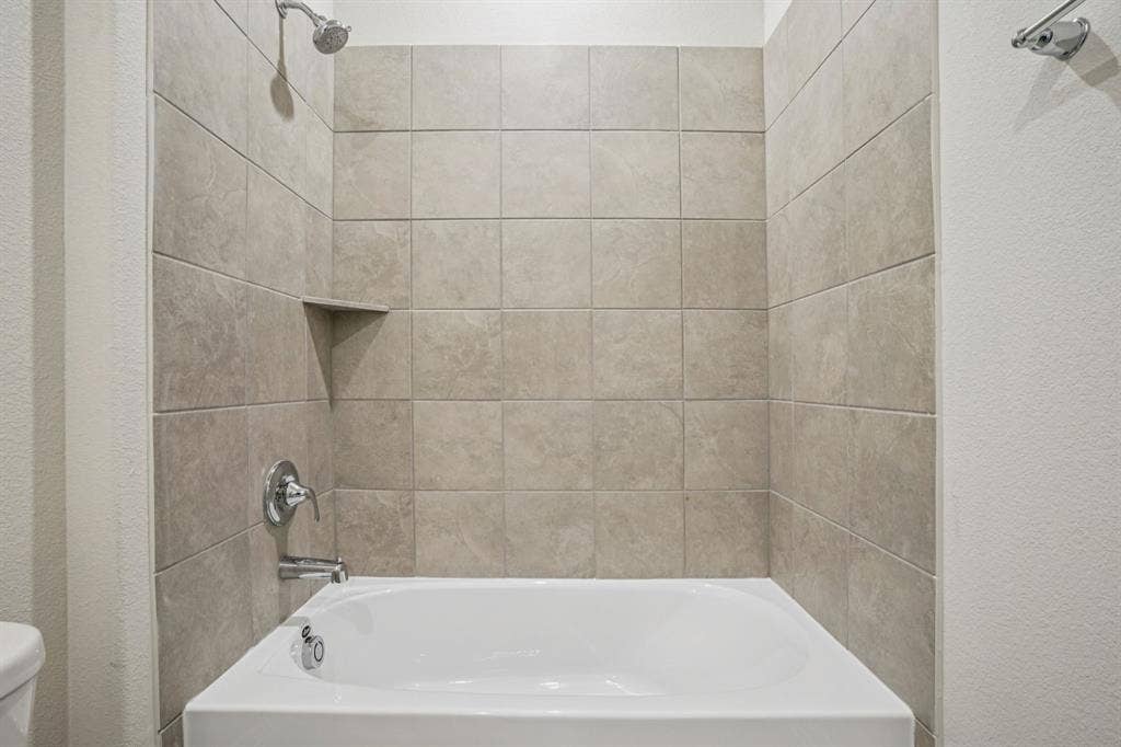 4004 Palestine Drive, Farmersville, TX 75442 Photo is not of the actual home, but is an inspirational photo of builder’s model home and may depict options, furnishings, and/or decorator features that are not included.